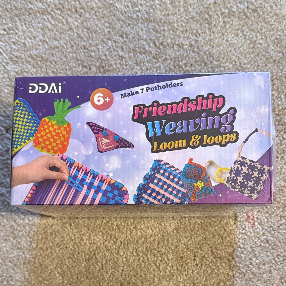 Friendship Weaving Loom Kit - Purple Packaging